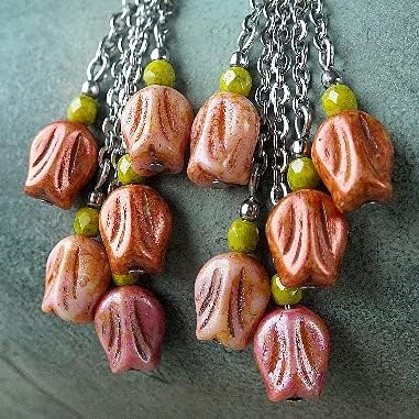 6 pcs Pressed Czech Glass Beads Flower Little Tulip 9 x 7 mm, Pink