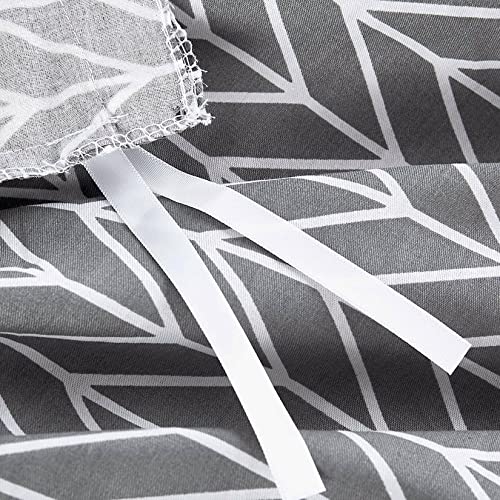 Wake In Cloud - Gray Chevron Duvet Cover Set, 100% Cotton Bedding, Geometric Zig Zag Pattern Printed On Grey, With Zipper Closure (3Pcs, Queen Size) #TOP3