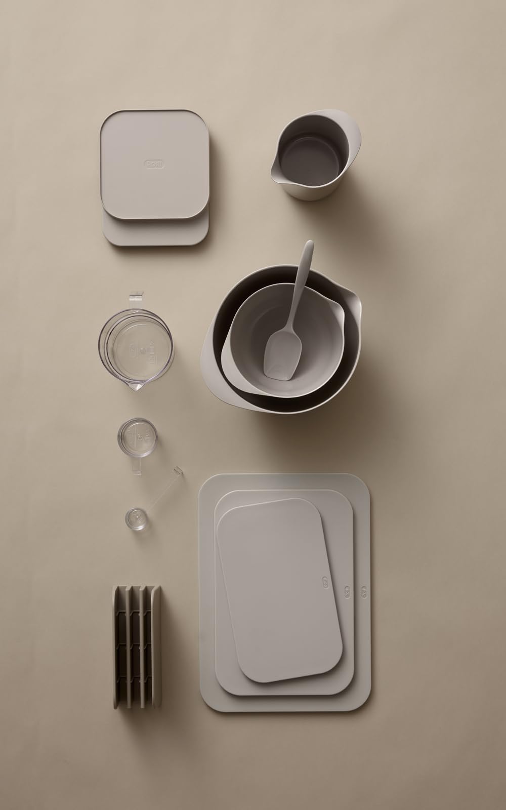 Rosti Choptima Schneidebrett Set mit Halter/Ständer, Küchenbrett, Brotschneidebrett & Servierbrett, 3er-Set, Hygienisch, Spülmaschinenfest, aus Kunststoff, Humus