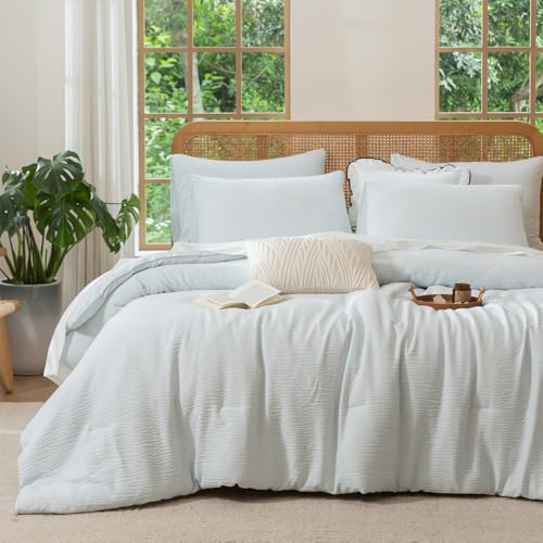 BUPIRD 3 Pieces Light Blue Queen Comforter Set, Lightweight Double-Layer Crinkle Gauze All Season Soft Bedding (90x90 in Comforter & 2 Pillowcases)