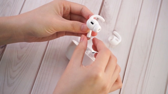 Amazon.co.jp: AhaStyle AirPods Pro 第2世代イヤーフック