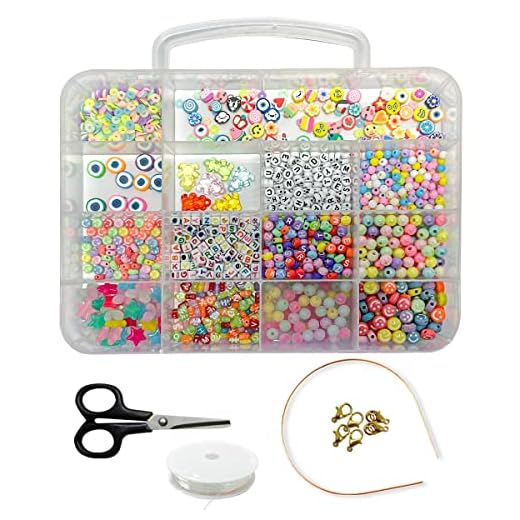 Kit de Micangas Infantil Coloridas Maleta Completa com Letras Alfabeto Completo Bola Plástica Leitosa Translucida Entremeio Emborrachado Sorriso Smile Tesoura sem Ponta e Fio de Silicone Elástico