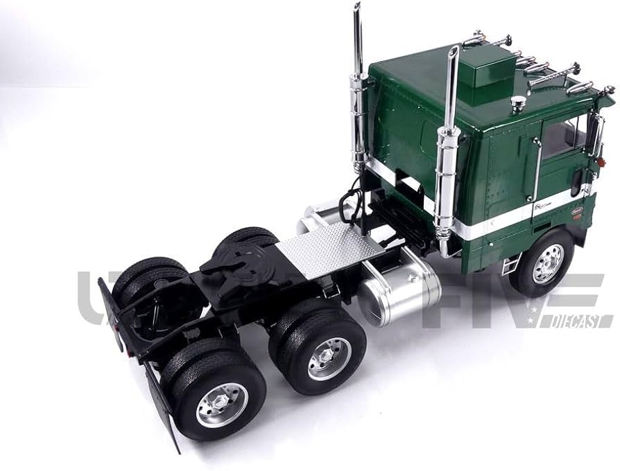 Amazon.com: Road Kings 1/18 - Peterbilt 352 Pacemaker - 1977 Amazon.com: Road Kings 1/18 - Peterbilt 352 Pacemaker - 1977