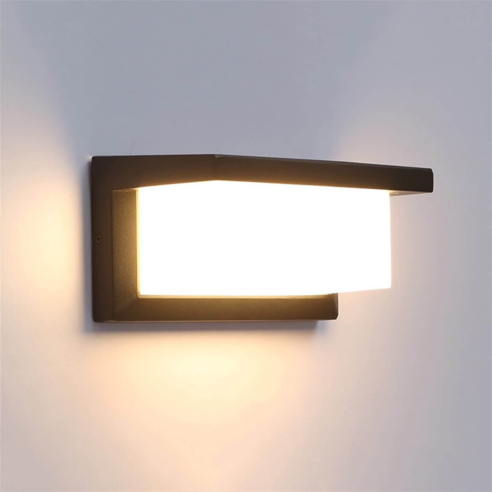 Applique murale extérieure aluminium LED anti-pluie pour éclairer entrée sombre