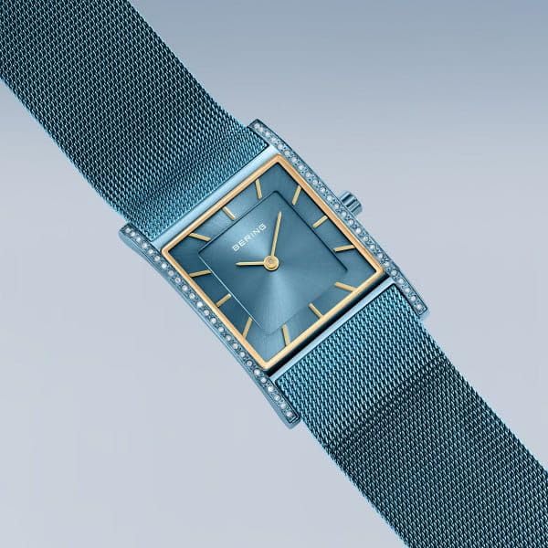 BERING 10426-398-S Classic - Reloj de pulsera para mujer (esfera milanesa, cristal de zafiro, cuadrado, movimiento de cuarzo, 5 ATM)