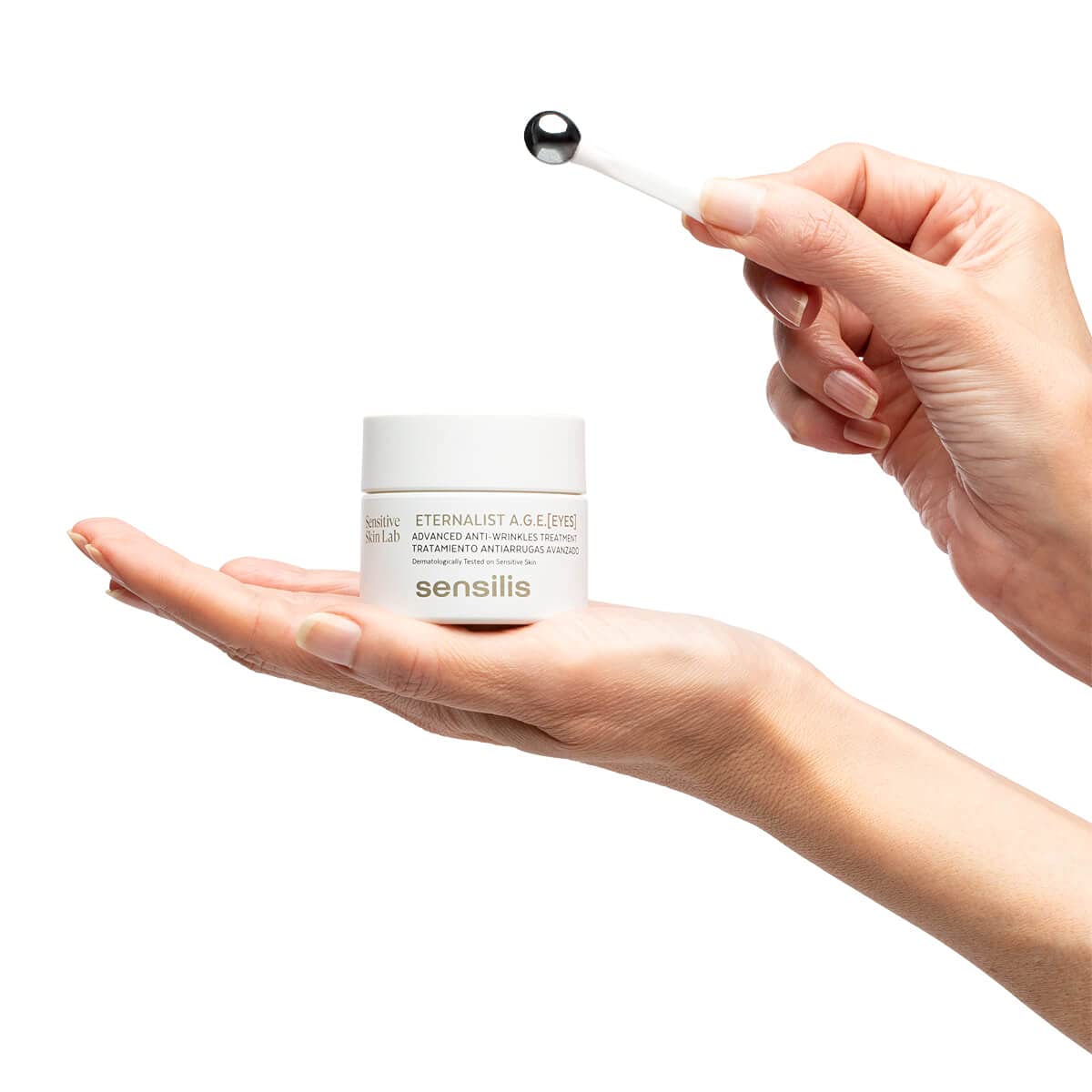 Sensilis - Eternalist A.G.E. Eyes, Contorno Ojos Antiarrugas, Nutrición Profunda Pieles Maduras Secas, Reduce Bolsas y Ojeras, con Antioxidantes Ácido Hialurónico y Cafeína - 20 ml
