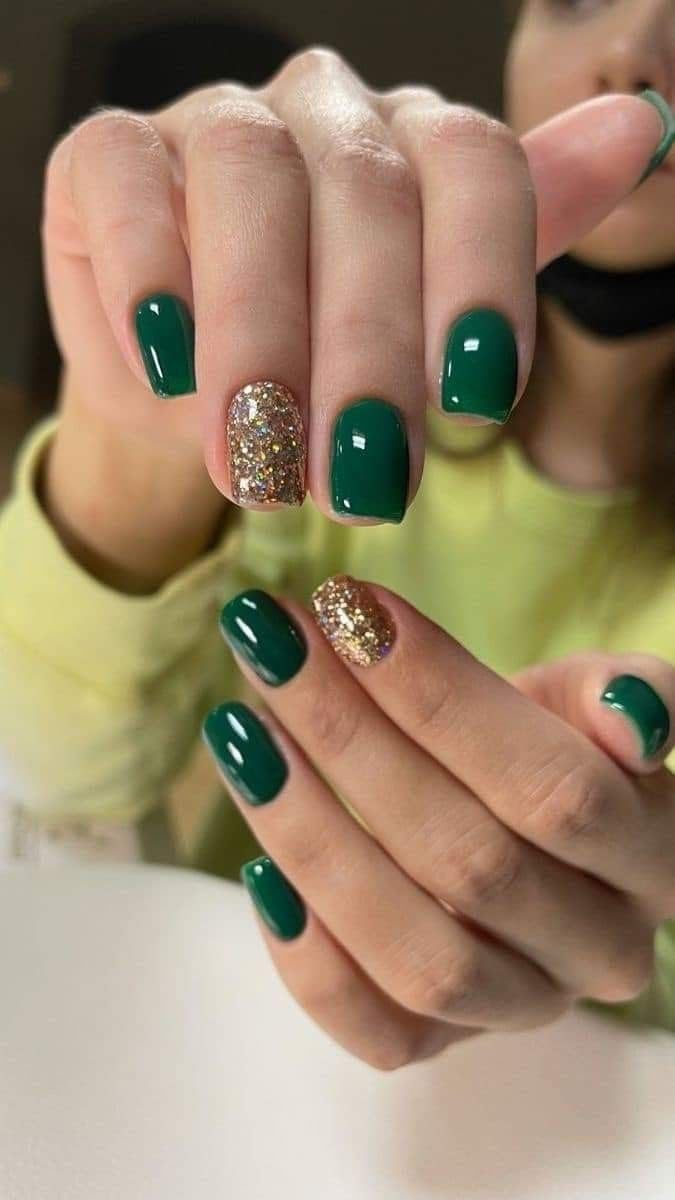 Artificial Nails: Glossy Green With Glitter/Shape Square (Set of 20 with nail glue, nail file, cuticle pusher, cleaning wipe)-picture-44