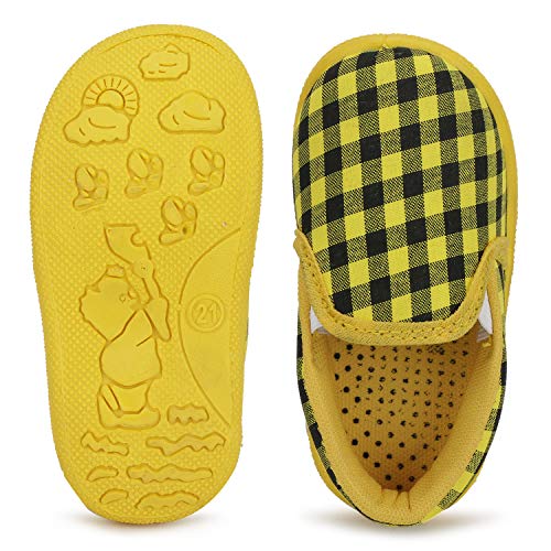 Image of SMARTOTS Sports Shoes Multicolor Age-Group 4 Months to 24 Months for Kids