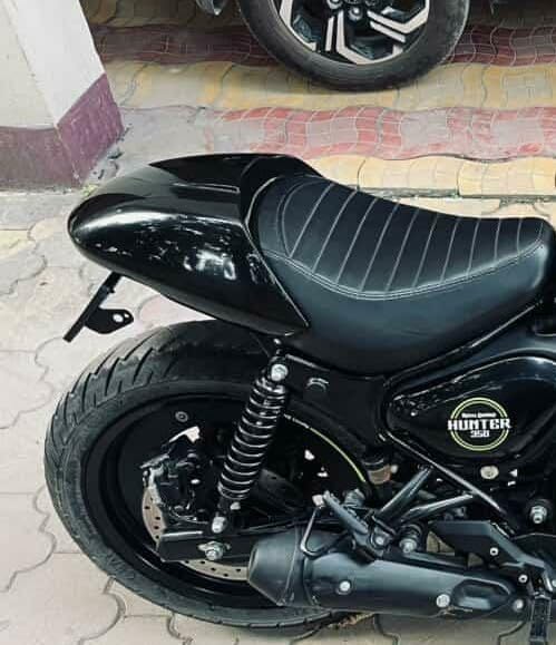 Image of Hunter 350 Seat Cowl (Rebel Black)