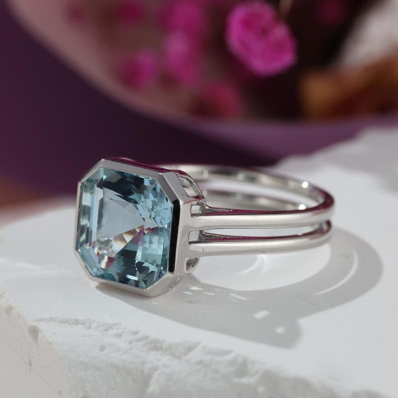 925 sterling silver solitaire ring with naturel aquamarine stone color -blue | silver plated,bezel diamond ring's band | dhr_0089