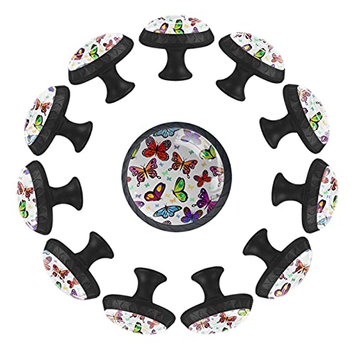 Boutons de tiroir papillons pour relooker facilement une commode d'enfant usée