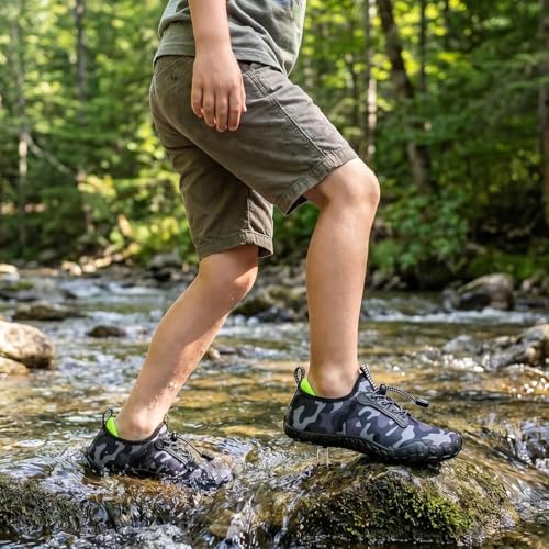Image of Quickshark Kids Water Shoes Boys Girls Barefoot Aqua Socks Outdoor Indoor Quick Dry Sandals Lightweight Slip On Walking Sneakers for Beach Pool Swim (Little Kid /Big Kid)