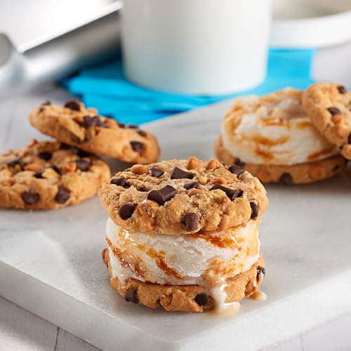 CHIPS AHOY! Crunchy Chocolate Caramel Chocolate Chip Cookies, Family Size, 13.88 oz - Thumbnail 4
