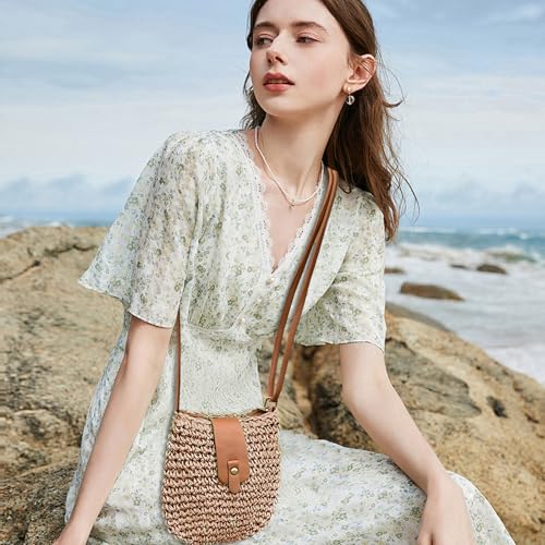 Small Straw Crossbody Bag for Women Boho Handmade Woven Summer Beach Bag Handbags Shoulder Purse for Vacation2