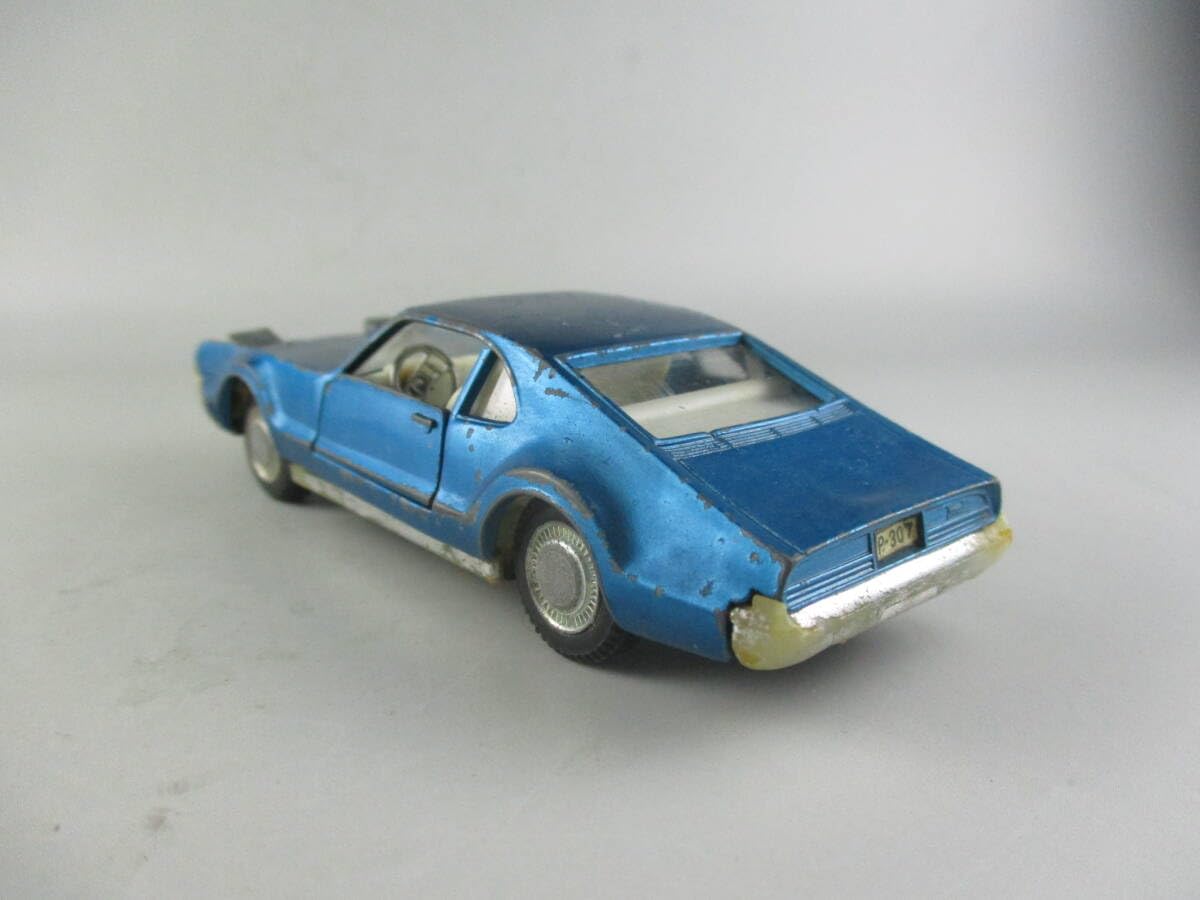 Amazon.co.jp: オールズモビル・トロネード オートピレン1/43 : Home