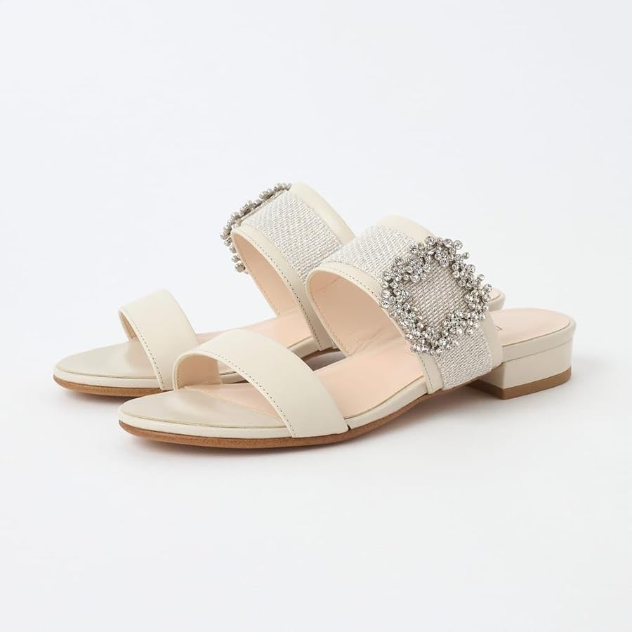 完売 新品未使用 DIANA アイボリースムース クリスタル サンダル プラスダイアナ ＋diana 【軽量・撥水加工】クリスタルバックル