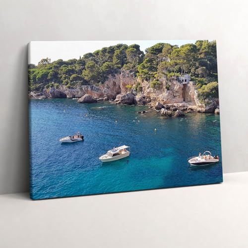 Toile Cap d'Antibes Wallfluent pour créer une ambiance méditerranéenne au salon