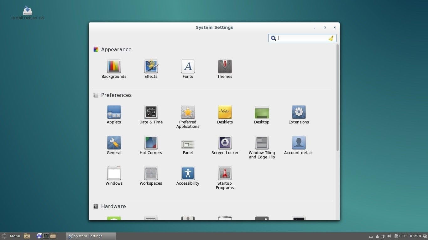 Latest Debian Linux "Workstation" Operating System for PC on DVD - Dernier système d'exploitation Debian Linux "Workstation" pour PC sur DVD