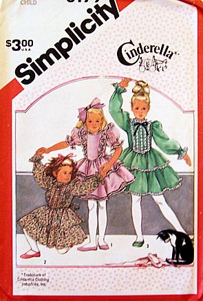 Simplicity 6179 - Cartamodello per abiti da festa in Cenerentola, taglia 4 (seno 23)