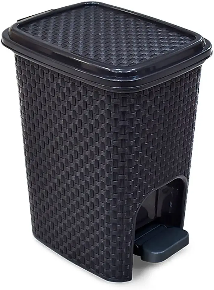 LIXEIRA RATTAN PRETA C PEDAL 7 LTS