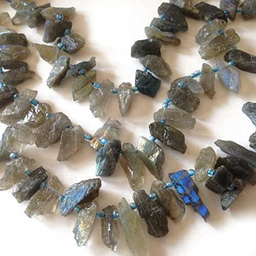 Labradorite brute en perles pour des bijoux uniques et raffinés