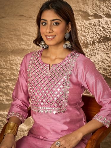 Image of Women's Silk Blend Solid Regular Kurta Set