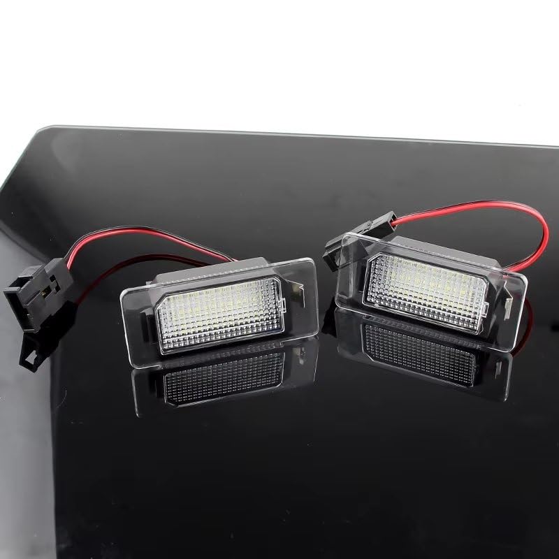 Luz de matrícula clara para viajes nocturnos seguros en Audi Q5 y TT 4
