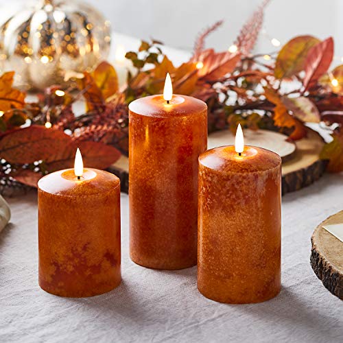 Lights4fun 3er Set Echtwachs TruGlow® Kerzen orange mit warmweißer LED Flamme und Timer 10/12,5 / 15cm – Ansicht 1