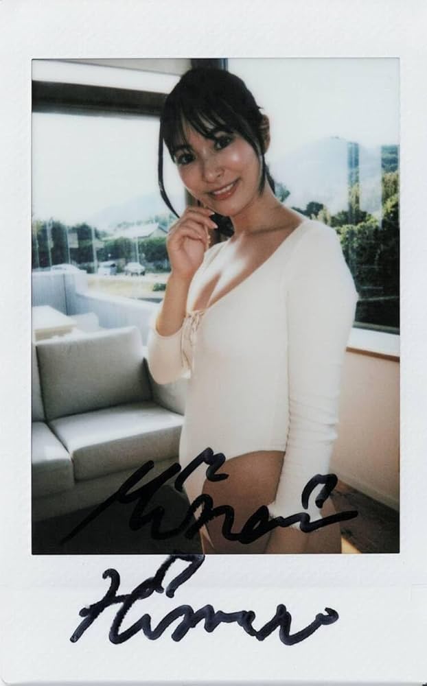 100円スタート】 直筆サイン入り現場撮影チェキ：姫野みなみ①