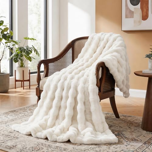 ORINOVA Kuscheldecke Flauschig Decke 150x200 cm Beige Sofadecke Plüschdecken Kunstfell Felldecke Creme Kuschelig Warme Decke Wohndecke Fleecedecke Bett – Bild 3
