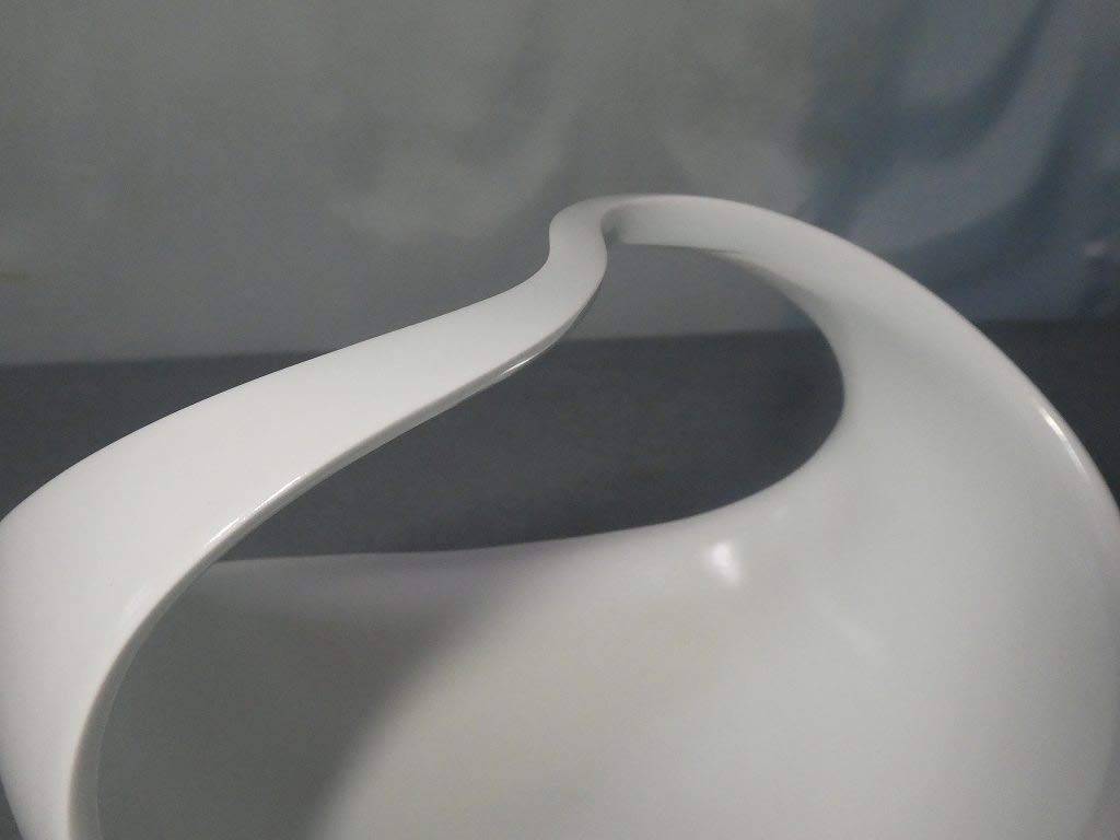 真作　人間国宝　前田昭博　白瓷手付鉢 真作 人間国宝 前田昭博 白瓷手付鉢 前田昭博【人間国宝】「白瓷