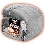 Keusnix 毛布 シングル 冬 ブランケット フランネル 厚手 冬用 四層構造 あったか 2枚合わせ 極暖 掛け毛布 シンサレート中綿入り 吸湿発熱 蓄熱 保温 抗菌防臭防ダニ 襟付き ふわふわ 軽量 洗える もうふ 高密度 ぶらんけっと オールシーズン 断熱素材 暖かい 毛抜けない 140×200cm グレー