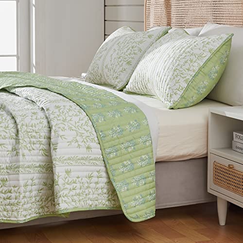 Great Bay Home Full/Queen Flower Pattern Quilt Bedding With 2 Shams | Floral Boho Bedding Collection | All Season, Lightweight, Cozy Bedspread | Coverlet Sets (Full/Queen, Linear Floral Green) #TOP1