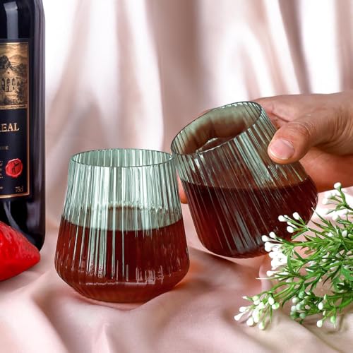 Image of Lueumxc 40 Pack Plastic Ribbed Wine Glasses, 14Oz Origami Disposable Wine Glasses Unbreakable Clear Plastic Cocktail Glasses Recyclable Shatterproof Reusable Wine Cups (14oz-green-40pack)