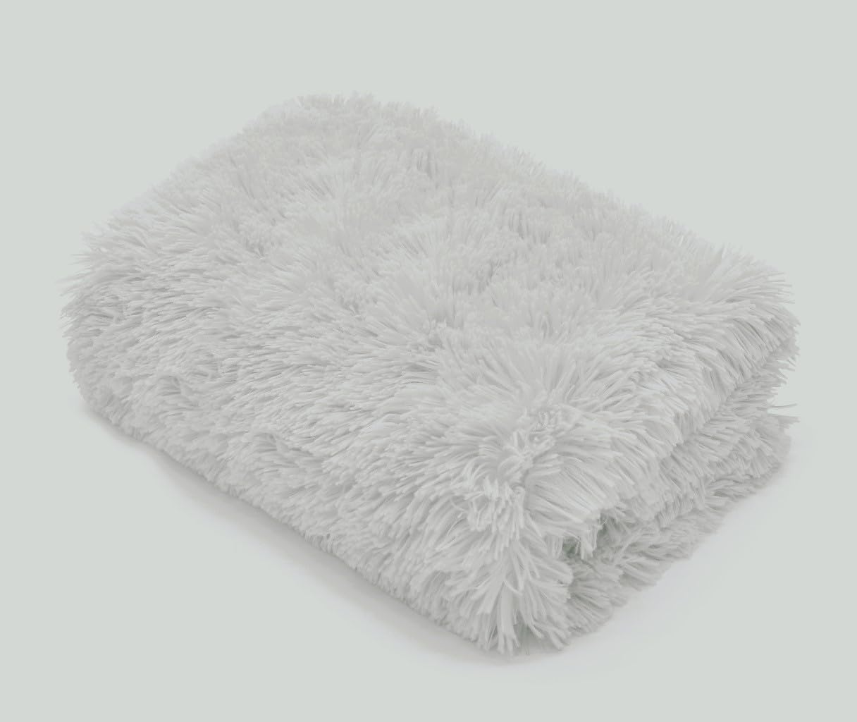NIMORA Hug & Snug Fluffy Fleece Throw Blanket โ Super Soft Faux Fur, Warm Cozy Sofa and Bed Blanket, Lightweight Bedspread (Cream, 150 x 200cm) โ image 1