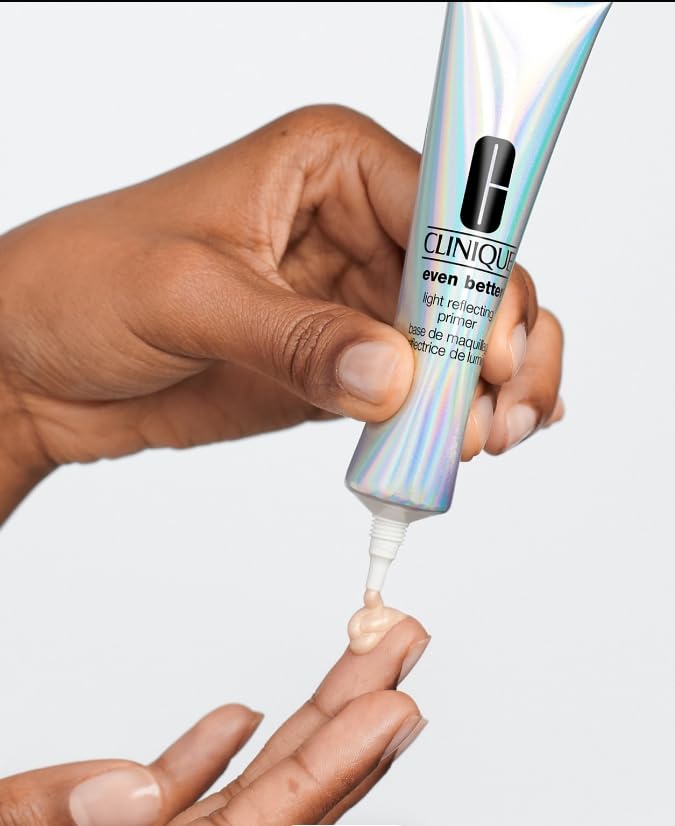 Even Better Light Reflecting Primer per il viso con vitamina C e acido ialuronico, finitura idratante e radiante