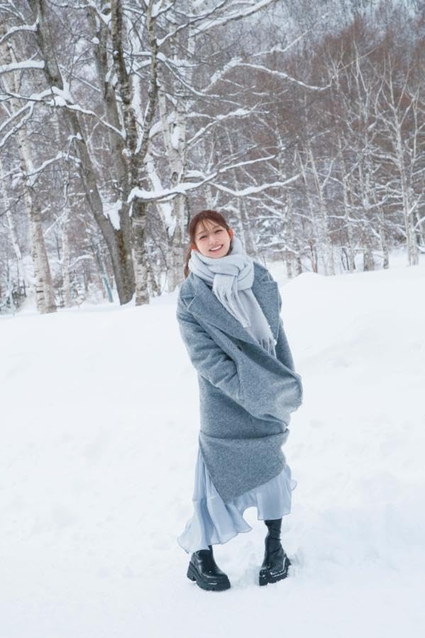 Amazon.co.jp: 後藤真希 写真集 「 flos 」 : おもちゃ