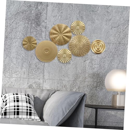 Structure stable de decoration murale dorée pour salon moderne et chic - 5