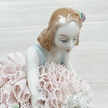 ドレスデン　ジッツェンドルフ　フィギュリン　ドイツ　陶器　人形 フィギュリン ドレスデン レース人形 ドイツ アンティーク 陶器