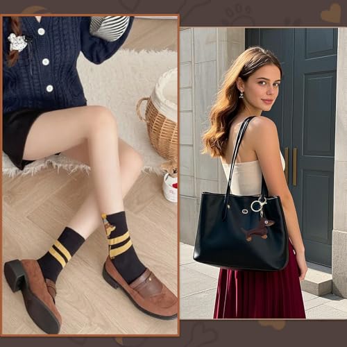 Scinzene 2 Stück Dackel, Schlüsselanhänger und Socken, Süße Welpe Hundetasche Anhänger Leder Glücksbringer Geschenke, Dackel-Geschenke Für Tierliebhaber