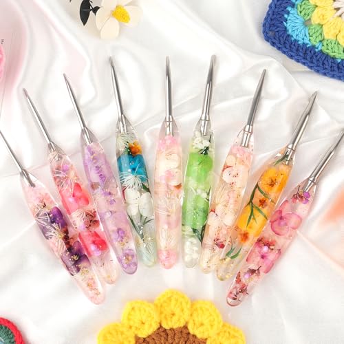 Image of Katech 5 PCS Crochet Hook Set with Case (2.5mm, 3.0mm, 3.5mm, 4.0mm, 4.5mm) | Hand-Polished Stainless Steel Crochet Hooks with Dried Floral Grip, Ergonomic Crochet Hook for Arthritic Hands & Beginners