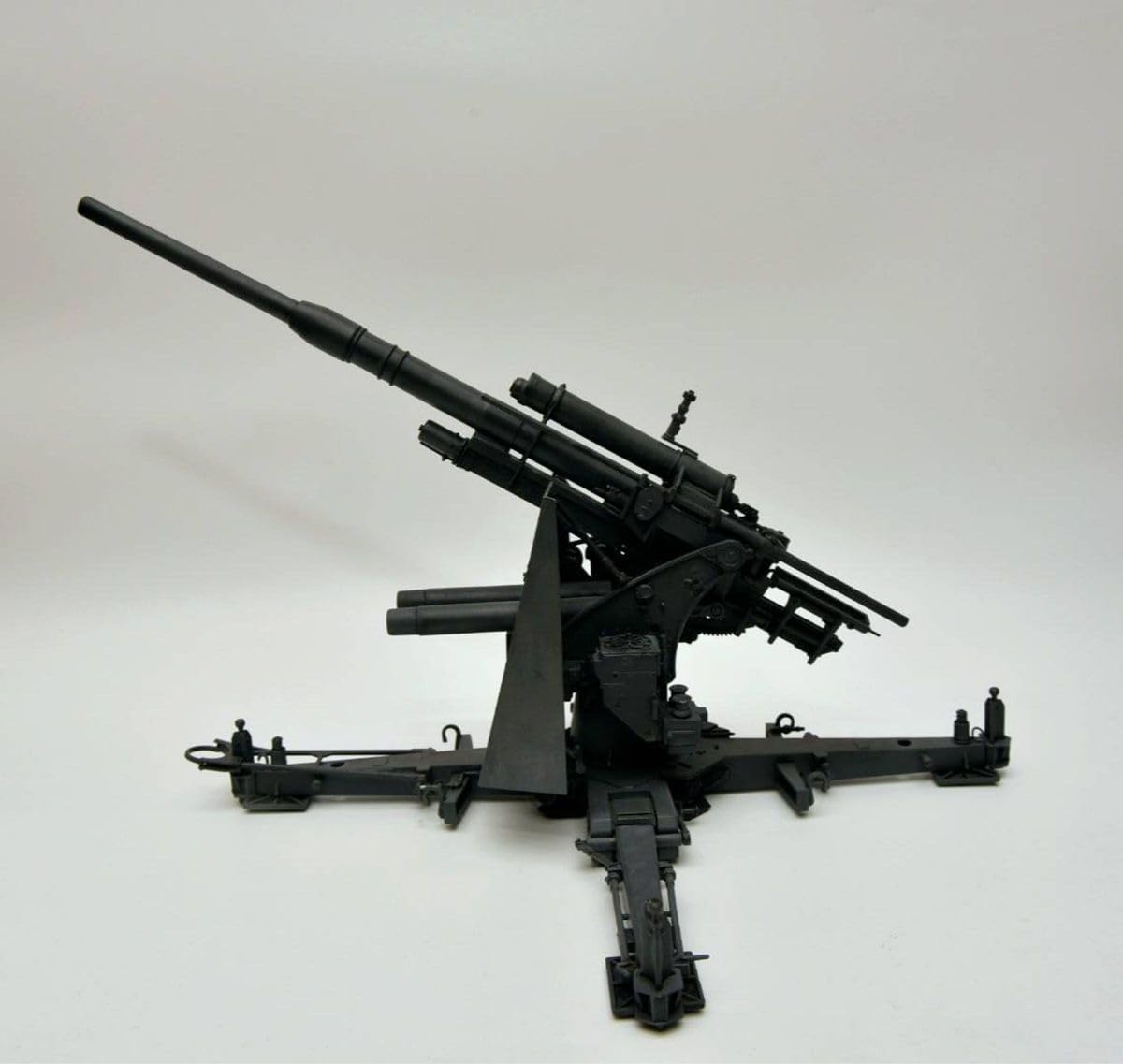 ドイツ Flak 36 88mm 対空砲 1/18スケール Amazon.co.jp: 1/18 ドイツ軍 88mm FLAK36 対空砲 : おもちゃ