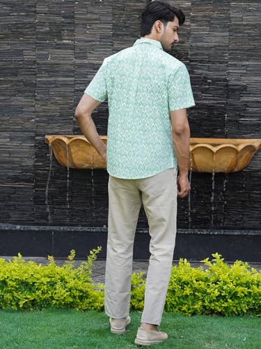 Image of Men's Green Geometric Pattern Cotton Casual Shirt