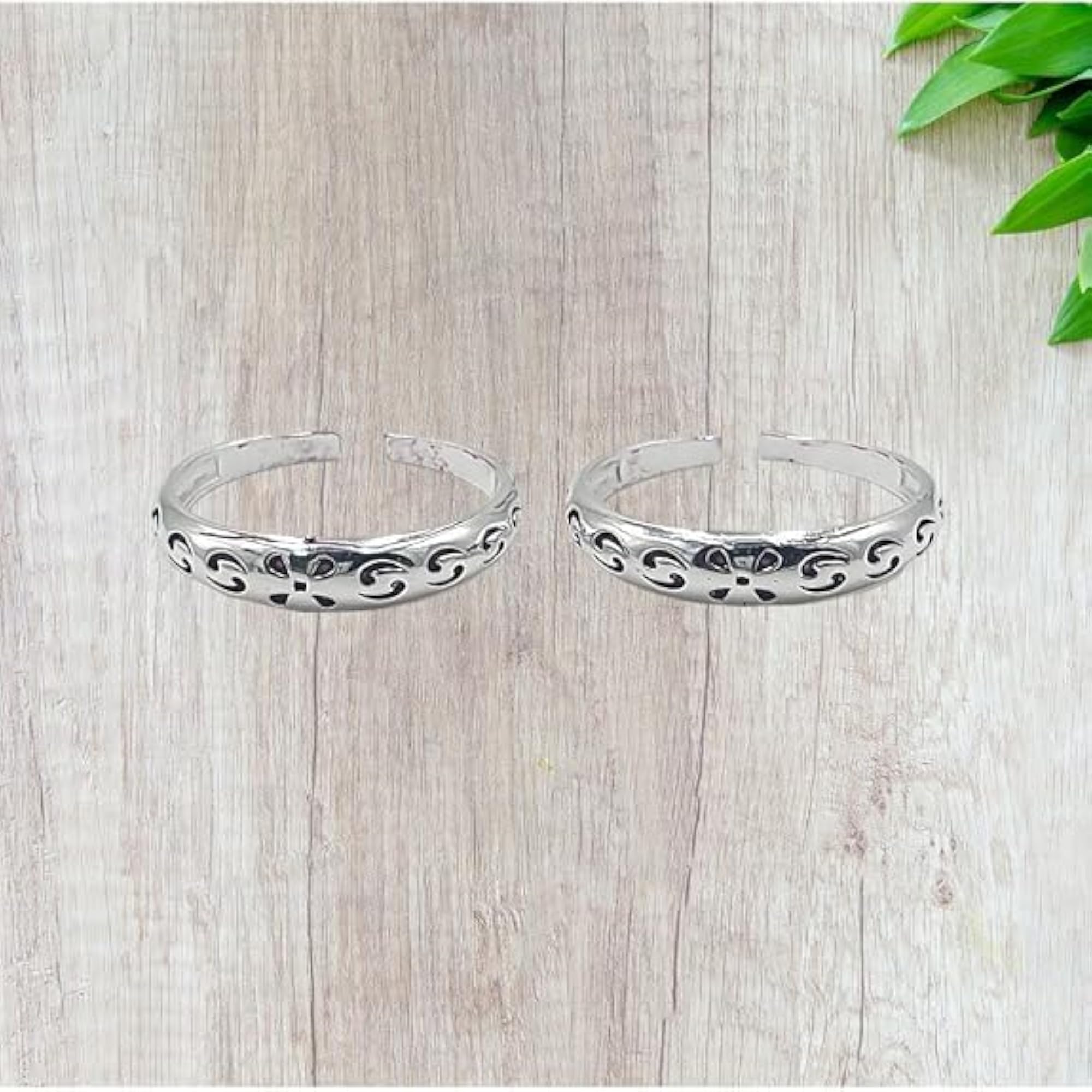 Silver Cut Work Designer Band Toe Rings Set of 2