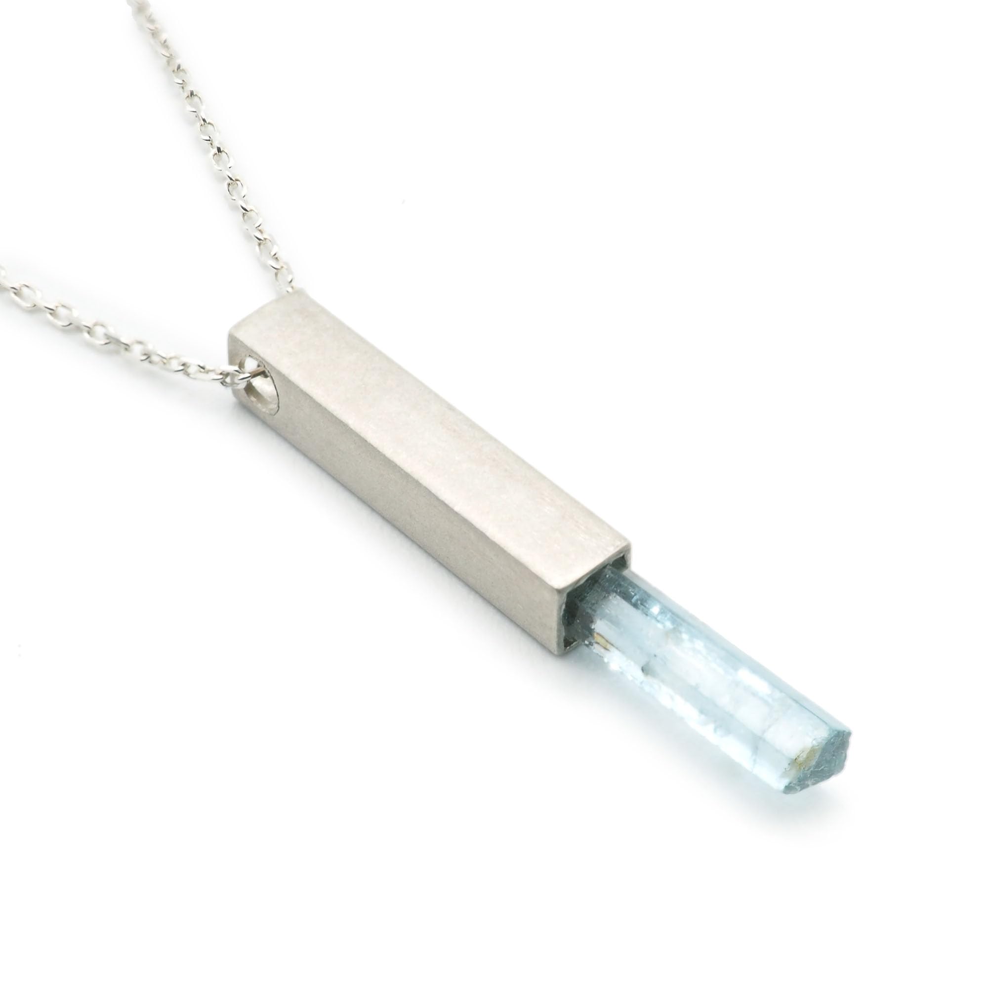 MEKI`S Collar de Cadena con Colgante de Aguamarina en Plata de ley 925 | natural, mineral, plata 925, azul hielo, minimalista, cadena, collar con colgante, mujer, hombre, piedra natural sin pulir
