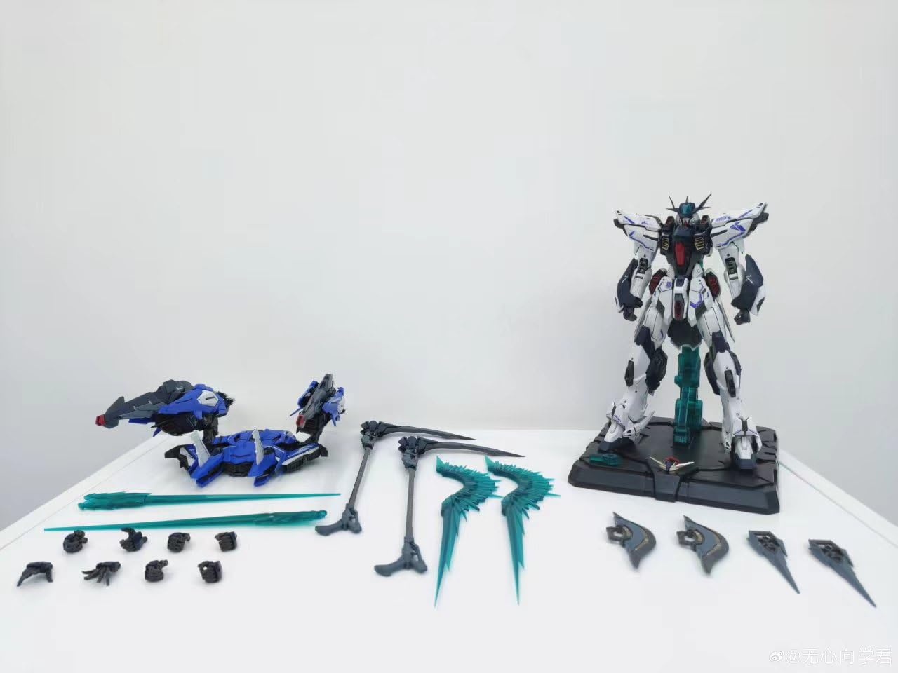 Amazon.com: Funtasy Planet Action Figures 1/100 Scale Model Kits