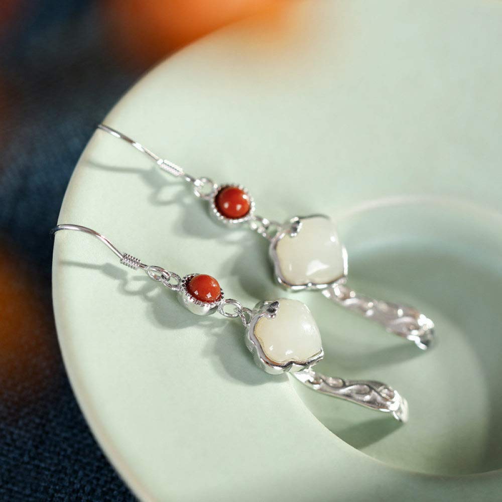Vintage S 925 srebrne kolczyki dla kobiet, proste kolczyki na sztyfcie, długie, białe Jade Ruyi Fashion Court kreatywny temperament elegancki prezent 3D
