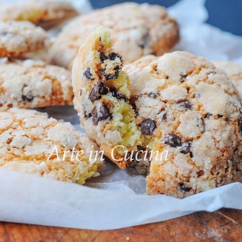 BISCOTTI MORBIDI VELOCI con gocce di cioccolato Podcast By  cover art