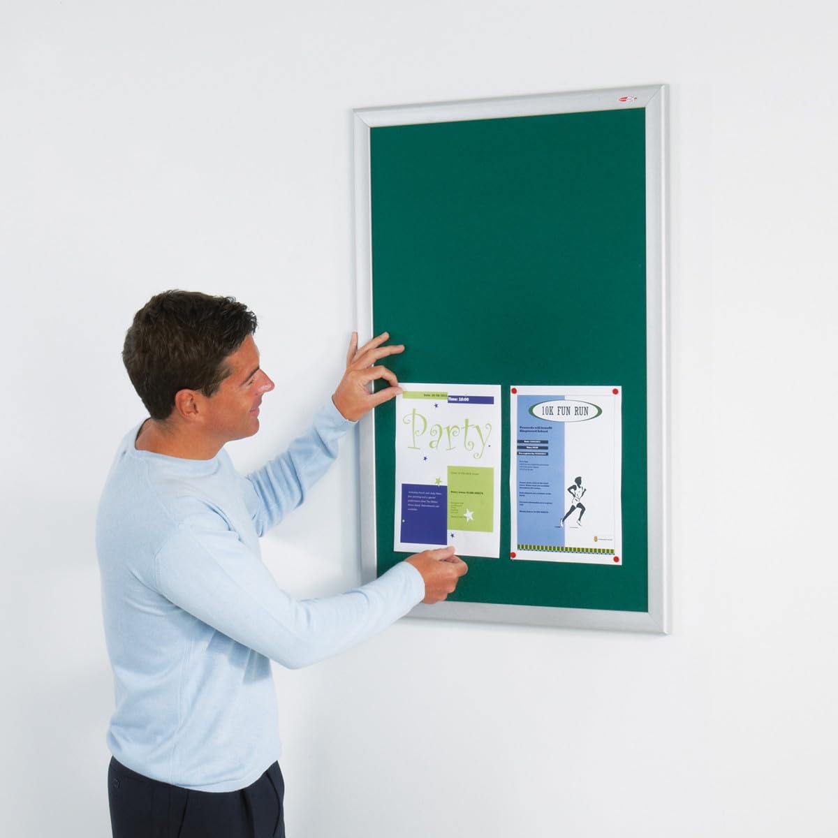 Metroplan Eco Friendly Green Felt Noticeboard, 90 x 60 cm, Wooden Framed Pinboard, Silver Effect, Wall Mounted, Ideal for Office, School, Home, and Healthcare