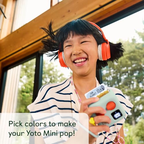 Yoto Mini Adventure Jacket in Frog Soup (Green) with Matching Wrist Lanyard – Accessory for Kids Mini Audio Device, Anti-Slip Silicone Skin Cover, Fitted Protective Sleeve Case